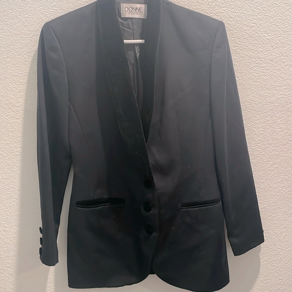 DONNE Italian; size 10 (GB) or L